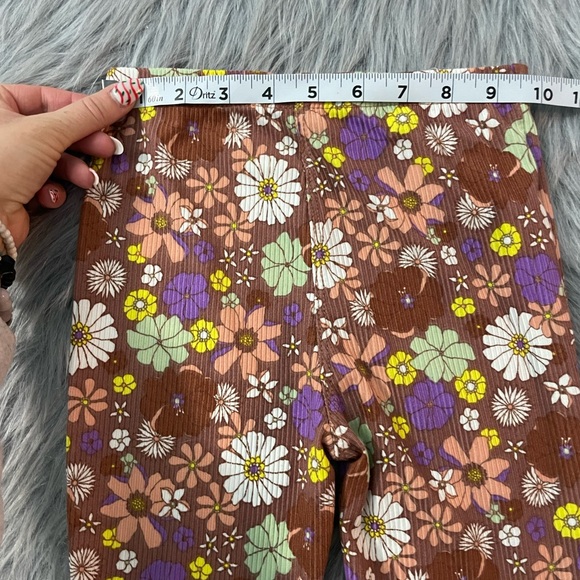 Shosho Multicolor Floral Pants - Picture 5 of 6
